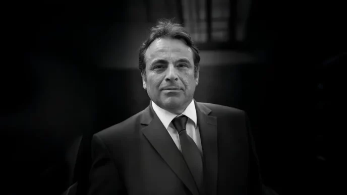Joël Mergui choppé en vol. Et nous ? On reste ou on part ?